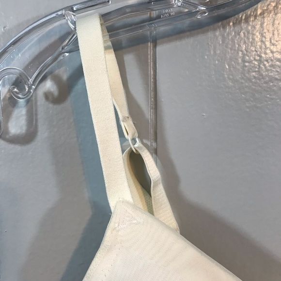 Wacoal Beige Lace Peek A Boo Underwire Full Coverage Adjustable Strap Bra 32DD - Picture 3 of 7